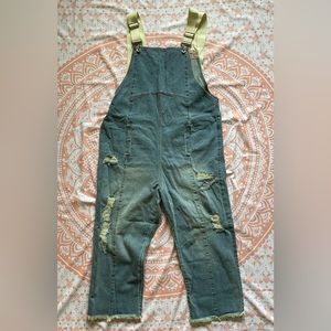 YESNO cropped overalls, distressed denim size M